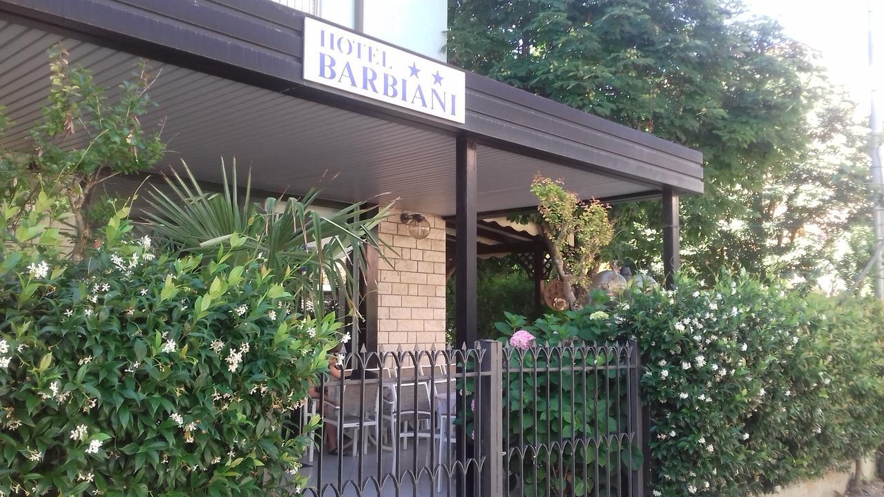 Hotel Barbiani Rimini Luaran gambar